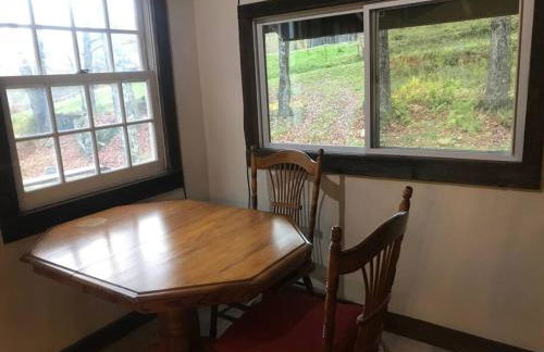 The Creek Cabin at Sky Hollow - Foto 7