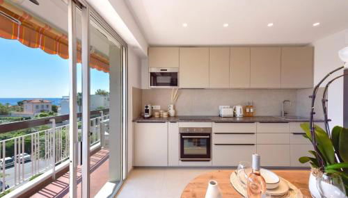 Luxury 1-Br apartment sea view parking - Photo 4