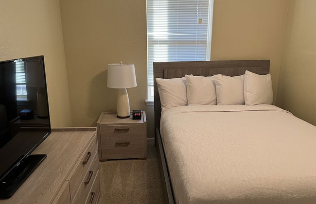 Washburn Hotel Suites - Photo 6