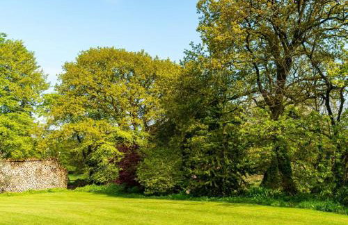 Chalet Lodge 2 - Hot Tub by Interhome - Foto 25