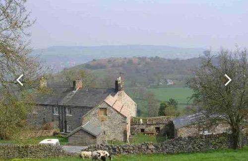The Cottage on the Square, Wensley - Derbyshire Country Cottage. - Photo 14