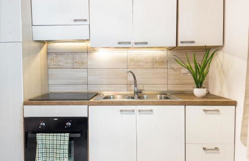 Demetra Seafront Apartment - Parking & Pool - Foto 15