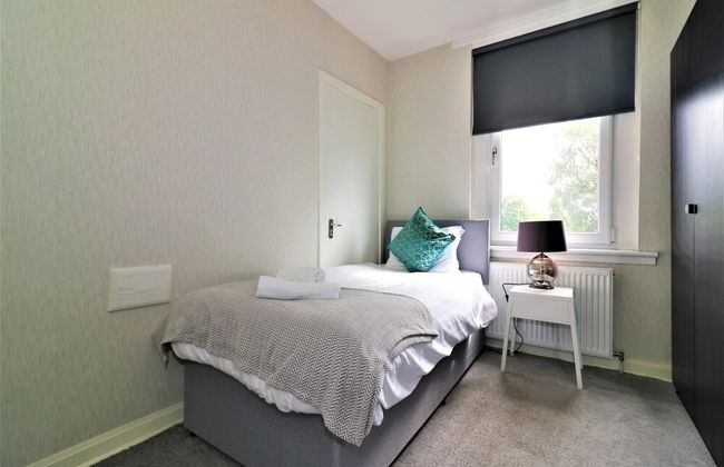 Carfin House - Motherwell - Photo 42