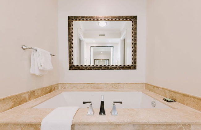 Two Bedroom Residence With Balcony - Foto 19