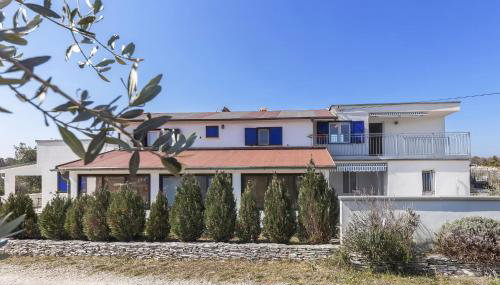Lovely Apartment In Trget - Foto 2