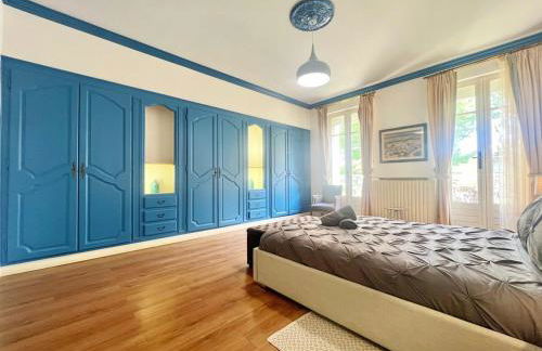 Bourgeois House - 16 personnes, Piscine, 6 chambres, 8 lits, 4 SDB, Centre-ville, CLIM - Foto 52