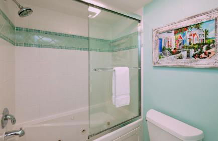 Shang Ri La by Last Key Realty - Foto 7