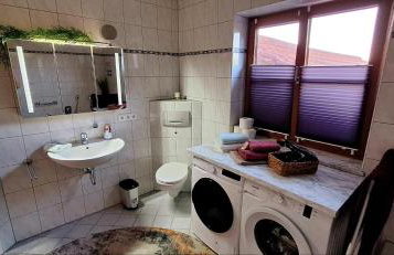 Ruhige Ferienwohnung Nussbaum mit kostenlosem Parkplatz ideal für Monteure, Geschäftsreisende, Paare & Durchreisende - Foto 19