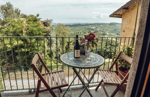 Maison typique avec vue sur les vignes des Langhe - Foto 63
