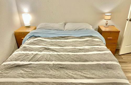 3 Bed Home 5 Mins to JAX Airport & Zoo - Foto 23