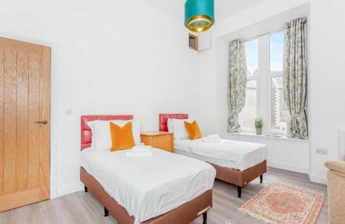 Family - Central - Parking - Wifi - Sleeps 4 - Foto 2