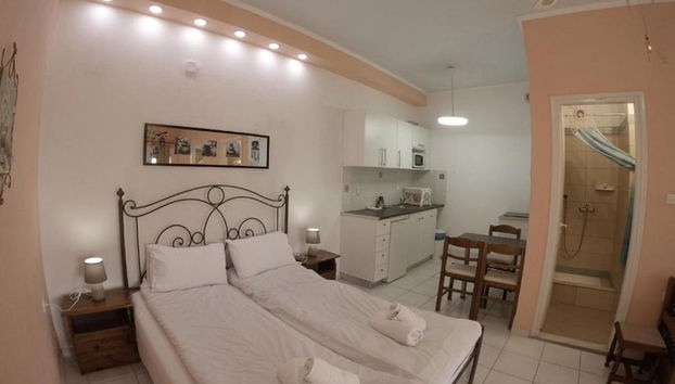 Snug Apartment in Mpenitses With Shared Pool - Foto 2, Habitación