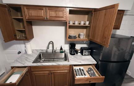 Bachi - Cozy 3BR Apt with Parking, Desk & Fast WiFi near Yale, Quinnipiac, SCSU & Hospitals - Foto 20