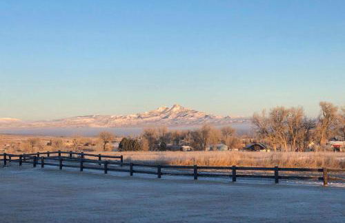 Serene Yellowstone Country Retreat with Deck and Views - Foto 22