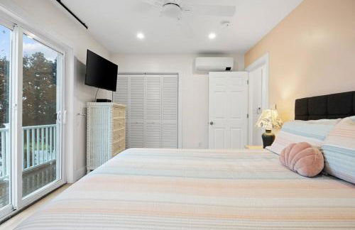 Seabird Lookout: White Horse Beach Plymouth - Foto 18