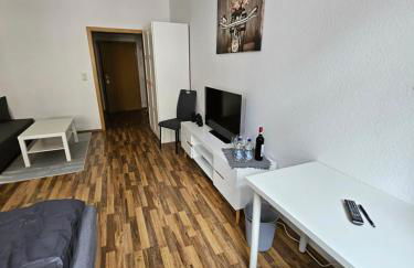 FERIENWOHNUNG 50m2 APARTMENT in ZITTAUER STADTZENTRUM INNENSTADT INNENRING TOP LAGE - WOHNEN AUF ZEIT IN ZITTAU - 1 RAUM WOHNUNG - Foto 12