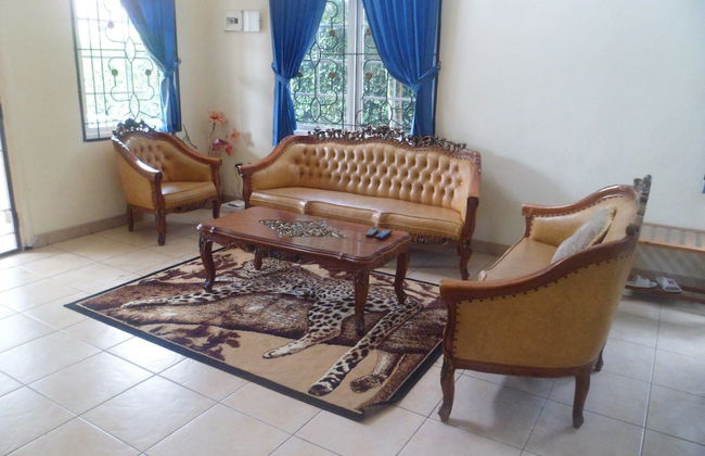 Villa Kota Bunga Violet - Photo 14