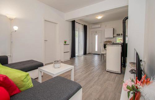 Villa Marsel with Pool & Jacuzzi by Istrabook - Foto 26