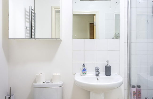 Central London 2 Bed Riverside - Foto 18