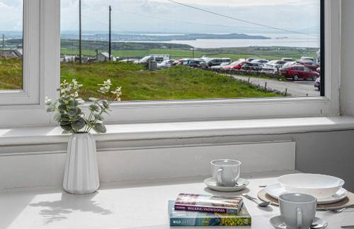 Goferydd, South Stack, Anglesey, 4 bed luxury home, hot tub, dog friendly - Foto 11