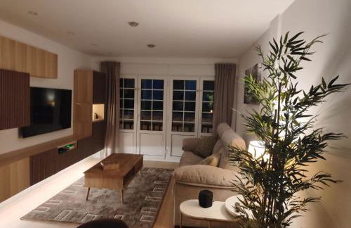 Piso del Paraíso - Parking gratis en el centro de Oviedo - Foto 9