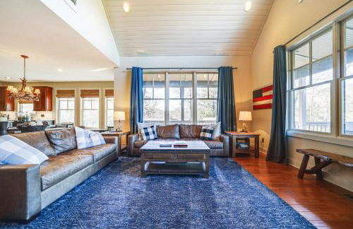 Lake Livin Lodge Cashiers Retreat with Mtn Views - Foto 4