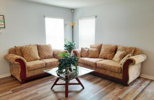 Private pool villa with game room close to theme parks! - Foto 34