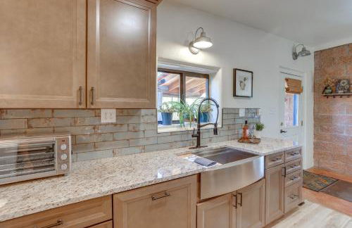 Cortez Retreat with Hot Tub - 11 mi to Mesa Verde! - Foto 7