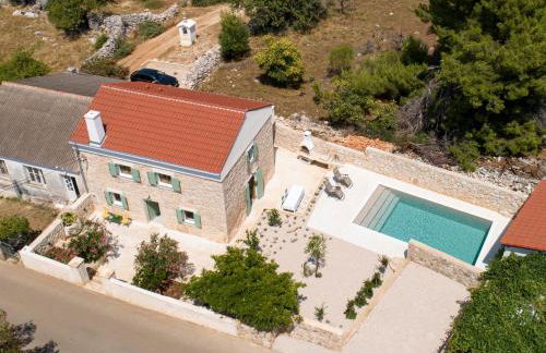 BRAND NEW Stone house MARCELA, 3 double bedrooms, pool - Foto 17