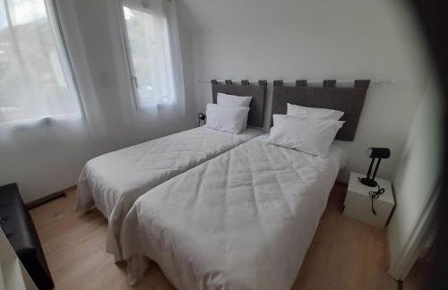 Gîte les iris Fleurs des Pyrénées - Climatisation - Borne VAE - Foto 8