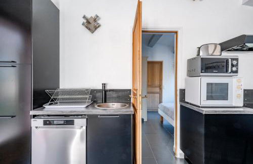 Le Plan de la Tour - T2 4 pers climatisé, 1 ch, jardin, parking, douceur provençale - Foto 11