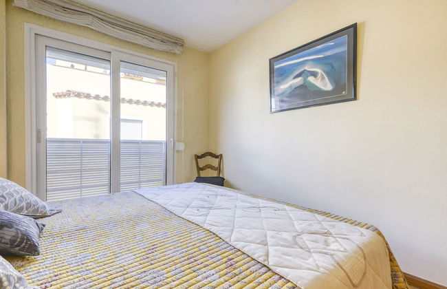 Apartment in Roses Near Playa de Roses Beach - Photo 6