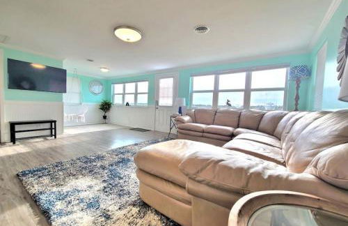 Dock House, Close to Camp Lejeune, water access, DOCK, king bed - Foto 6