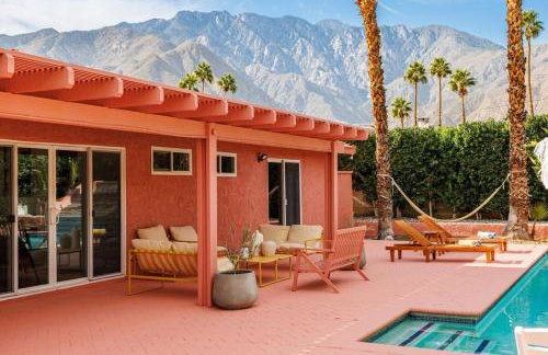 The Pink House - Palm Springs Gem with Private Pool & BBQ - Foto 10