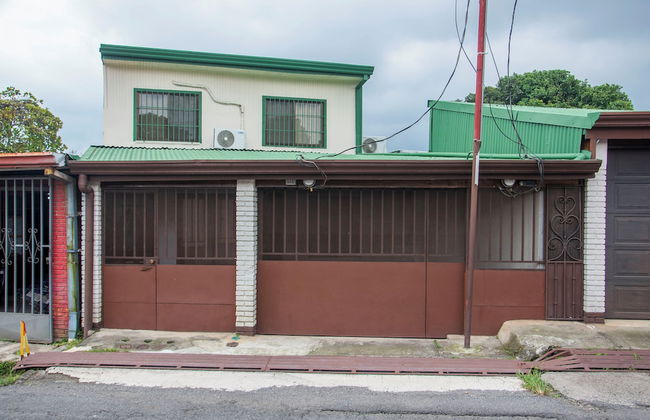 Aloj Entero 1km Juan Santamaría Airport - Foto 47