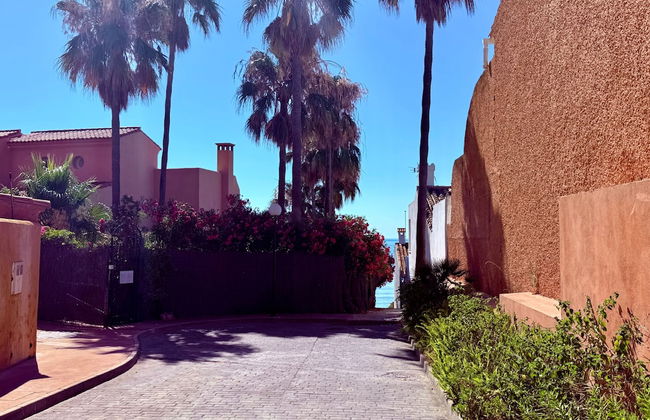 Coastal Apartment/pool/garden/kingbed/acon/freep - Foto 19