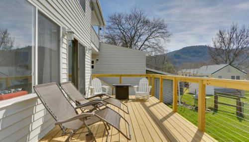 Scenic Home on the Delaware River, Pet-Friendly! - Photo 1