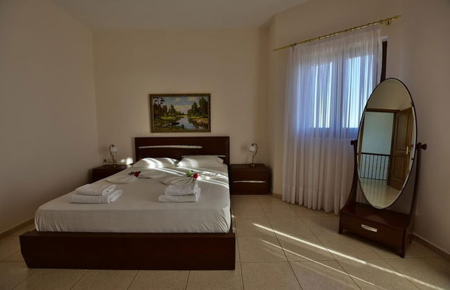 Flisvos Villa - Photo 9