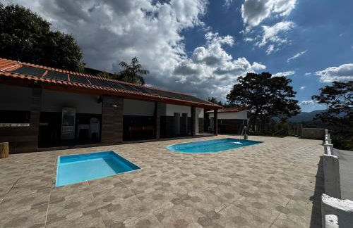 Sítio com 2 Piscinas em Arujá - Foto 31