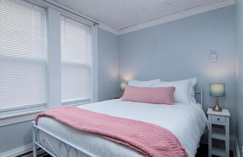 Fully-stocked Kitchen, AC, WiFi, WD, Near Baseball and Downtown - Foto 29