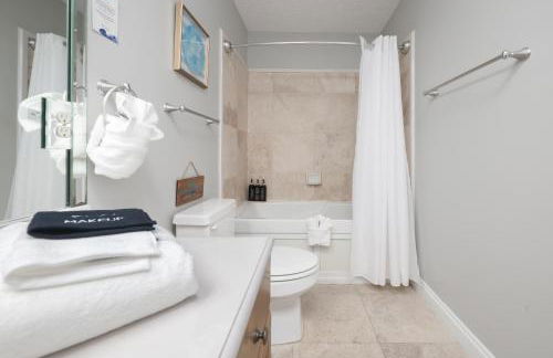 Beach Getaway for 15 A Few Steps from the Sand - Foto 54