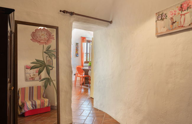 2 bedroom House in Cipressa with garden and terrace - Photo 11