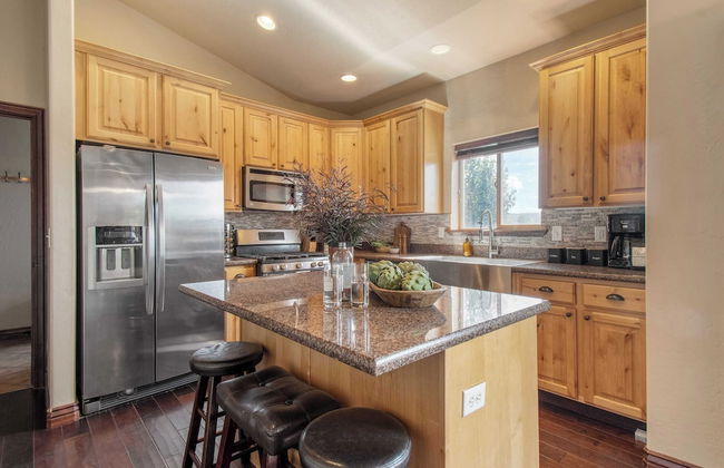 Lucky Bill by Avantstay Lake Views, 15mins to Park City Mtn - Photo 9