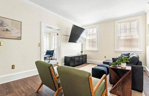 The Montgomery Manor - 5 Bedroom 4 Bath with Pool and Garage - Foto 12