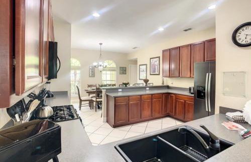 Fantastic 7 Bed 6 Bath in Prestigious Gated Comm, villa - Foto 10