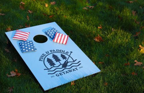 Pine & Paddle Getaway Game Room Hot Tub Pool - Foto 74