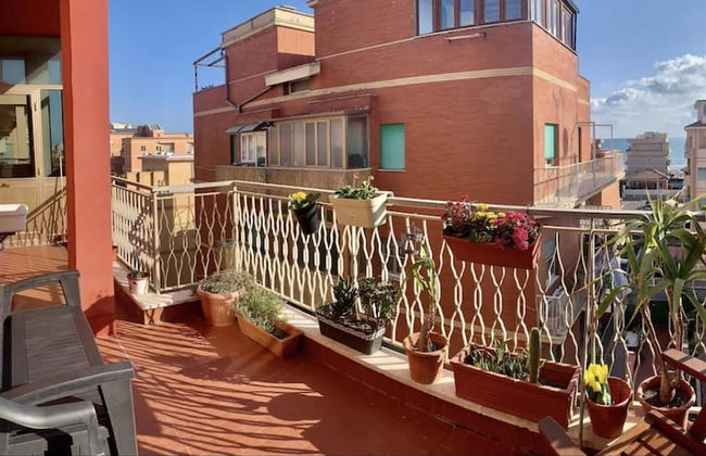 Penthouse 2-bed Apartment in Lido di Ostia - Foto 26