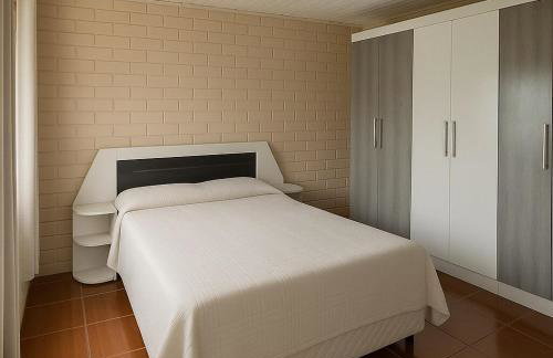 Casa Espaçosa 3quartos Piscina Churrasqueira Estacionamento - Foto 8
