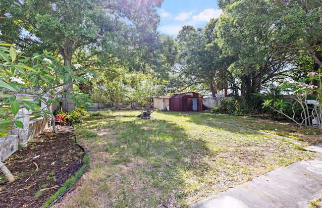 The Old Apartment - Photo 14