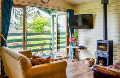 Rustic Secluded Hidden Gem At Rockhall - Photo 4